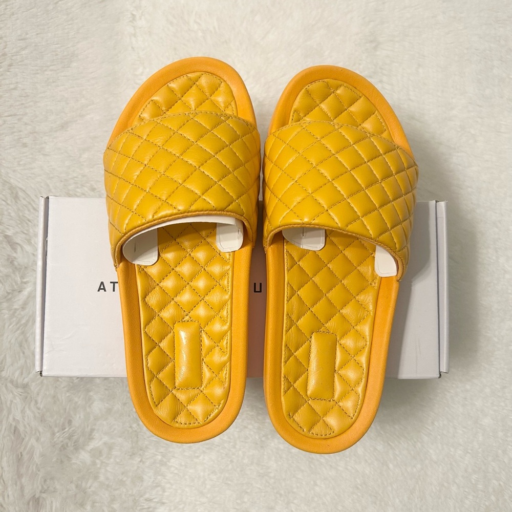 APL Women’s Lusso Slide - Mango
